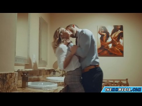 ❤️ Кад те прсата плавуша заведе у јавном тоалету Само порно на sr.truedating.top ❌